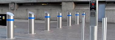 High-Impact Hydraulic Bollard
